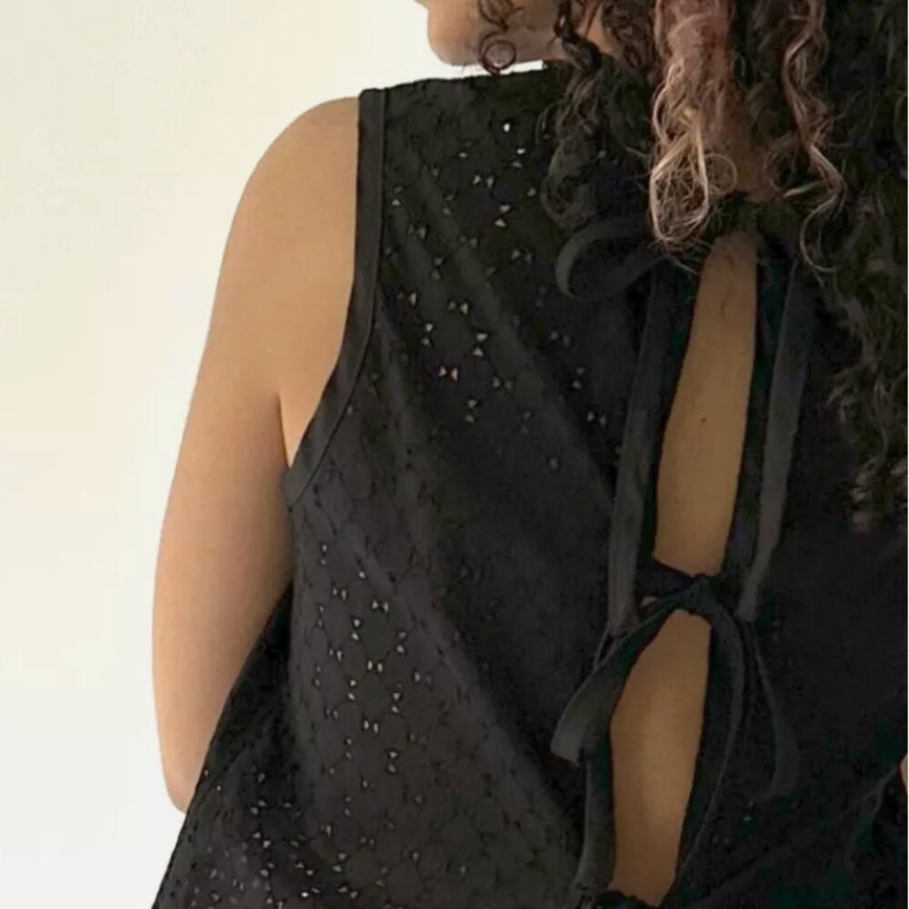 Carleen Tie-Back Shell Top | Black | Eyelet | Cotton | Tank Top - Picture 2 of 5
